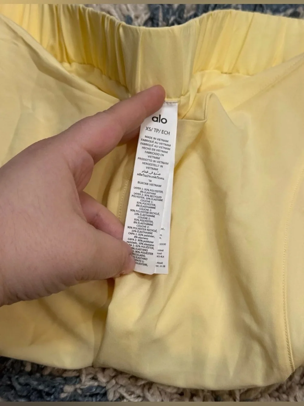 Alo Yoga Tiebreaker Shorts Lemon Ice Size XS